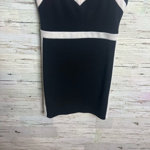 Guess size 8 dress bodycon black white - Picture 2 of 7